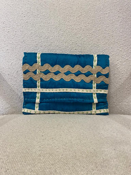 " HANDMADE ONLY " Clutch IV