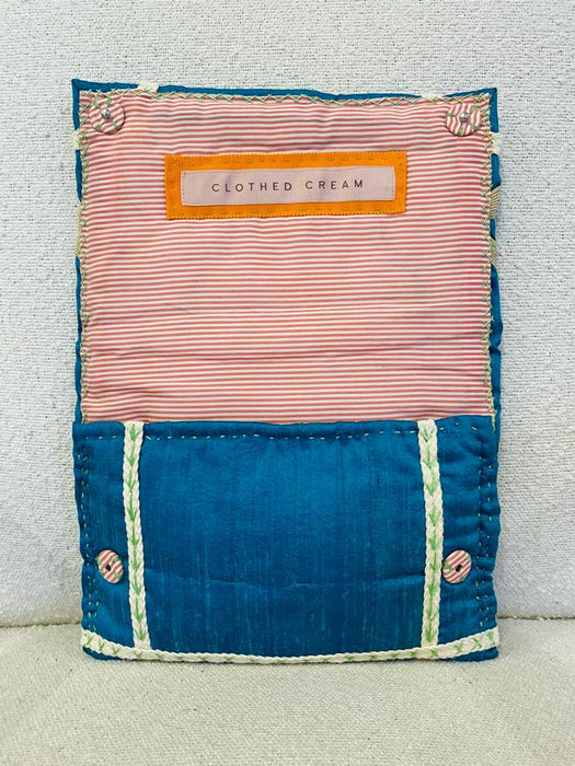 " HANDMADE ONLY " Clutch IV