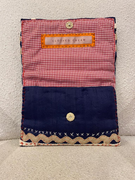 " HANDMADE ONLY " Clutch II